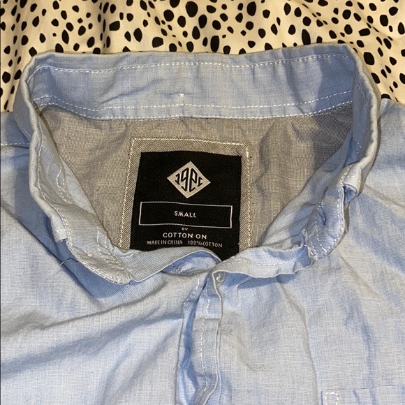 Cotton On button down - Picture 3 of 3